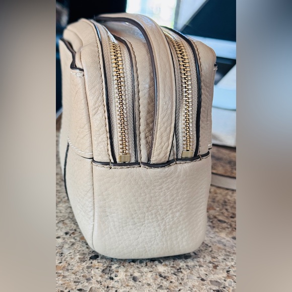 Tory Buch Model No 10005617crossbody bags used like new🎈 - Picture 7 of 17